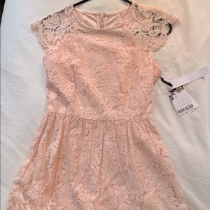 Brand new lace Kensie dress - size 4